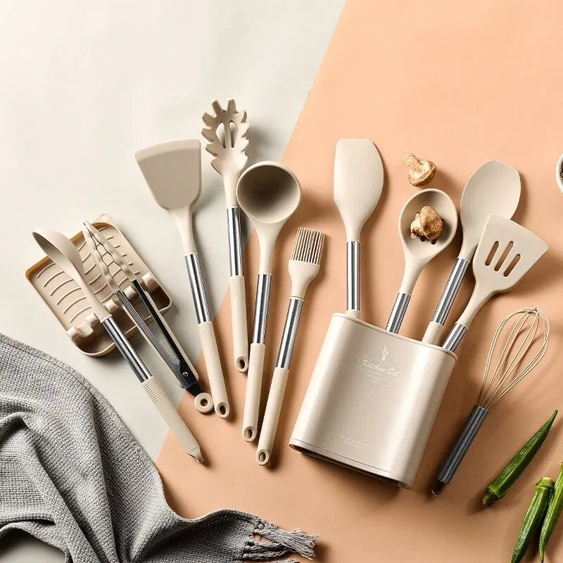 Set da utensilis da cucina en silicon | 13 pieces