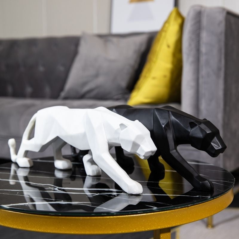 Geometrische Panther-Skulptur